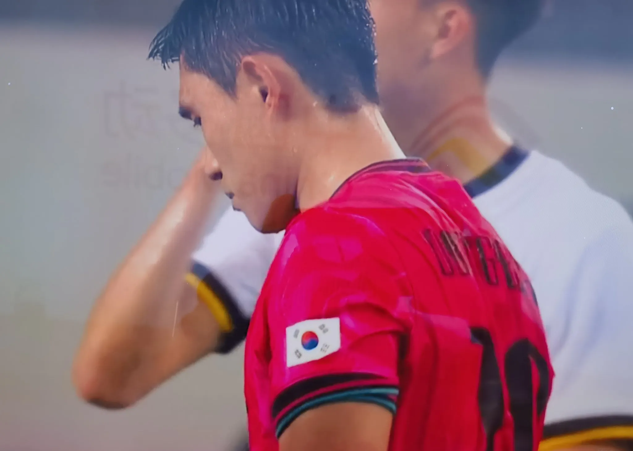 包含中超冲刺阶段再迎强敌；北京首钢外线爆发；主帅态度：话题不断；团队化学反应显著的词条